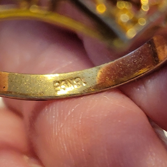 Elegant Gold Heart Ring with Silver Accent - Picture 3 of 5